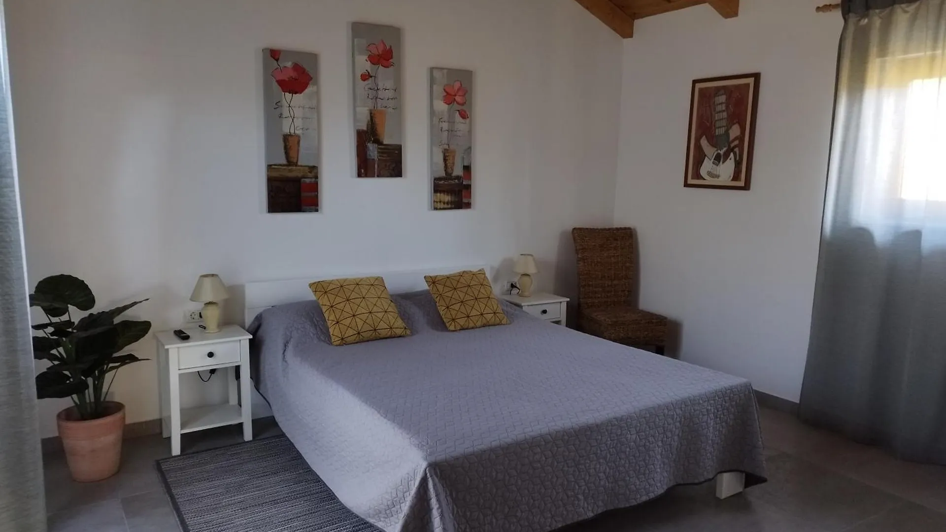Mandulera Villa Peroj 0*,  Croatia